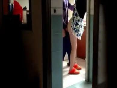 Pembantu Binal Sange Berat, Dientot Majikan Sampe Becek